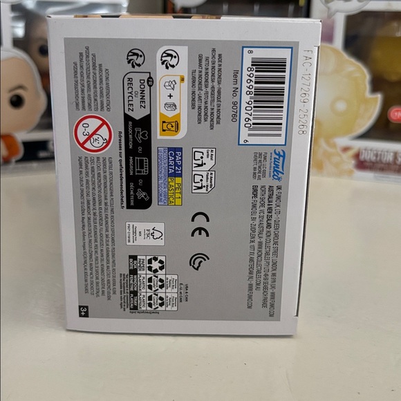 Funko Pop! Disney Channel Throwback #1687 Hannah Montana - Picture 7 of 7